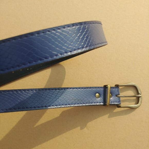 Accessories - Vintage blue snakeskin leather belt